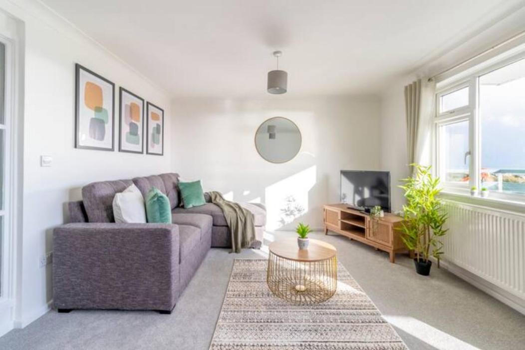 Large Sea View 2 Bedroom Sleeps 6 - Free Parking Bournemouth Exterior foto